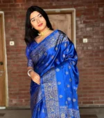 জাপানি সিল্ক আফসান প্রিন্ট[ব্লাউজ পিস সহ] J2025-S08 - Image 2