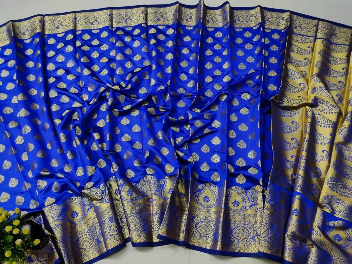 সফ্ট সিল্ক কাতান [ব্লাউজ পিস সহ] K2025-S145 - Image 1